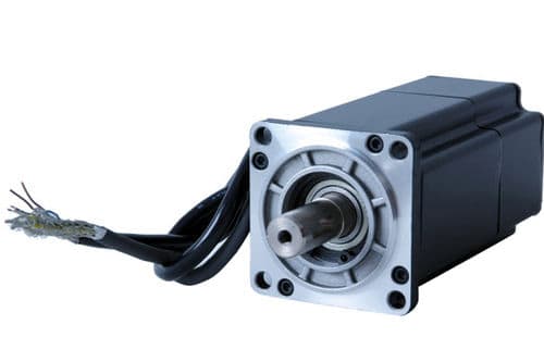 What is a servo motor and when is it used?